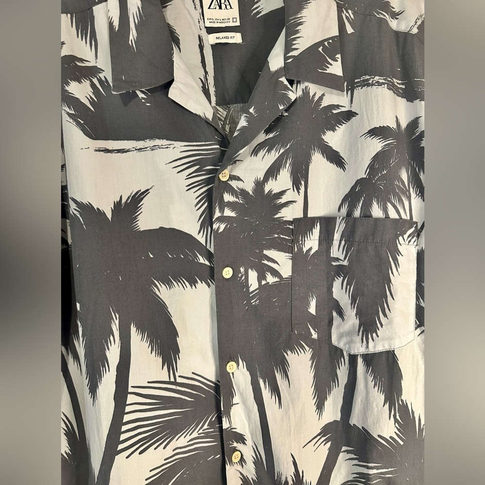ZARA Gray And White Palm Leaves Hawaiian Style Button Up Short sleeve Shirt L - Picture 4 of 14